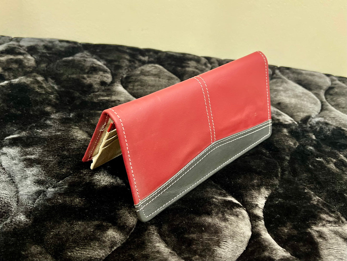 Soofi Crimson Leather Purse